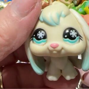 Littlest Pet Shop Cream and Blue Bunny Figurine